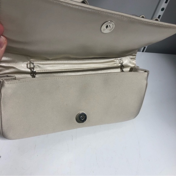 SONDRA Roberts Satin Triple Bow Taupe Clutch - Picture 4 of 11